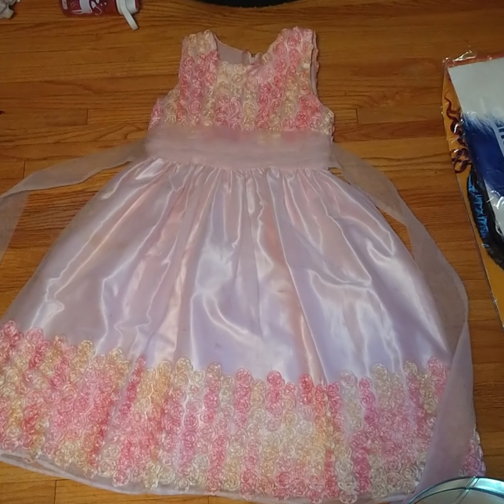 Dress - Picture 1 of 2